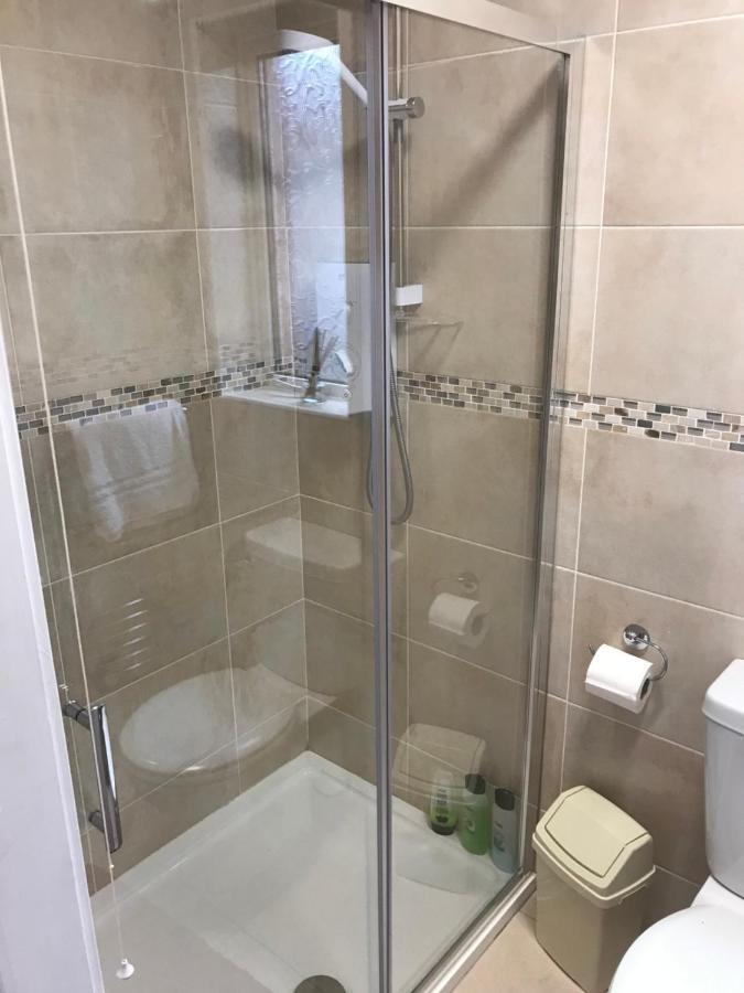 1Bedroom Self Contained Apartment Енніс Екстер'єр фото